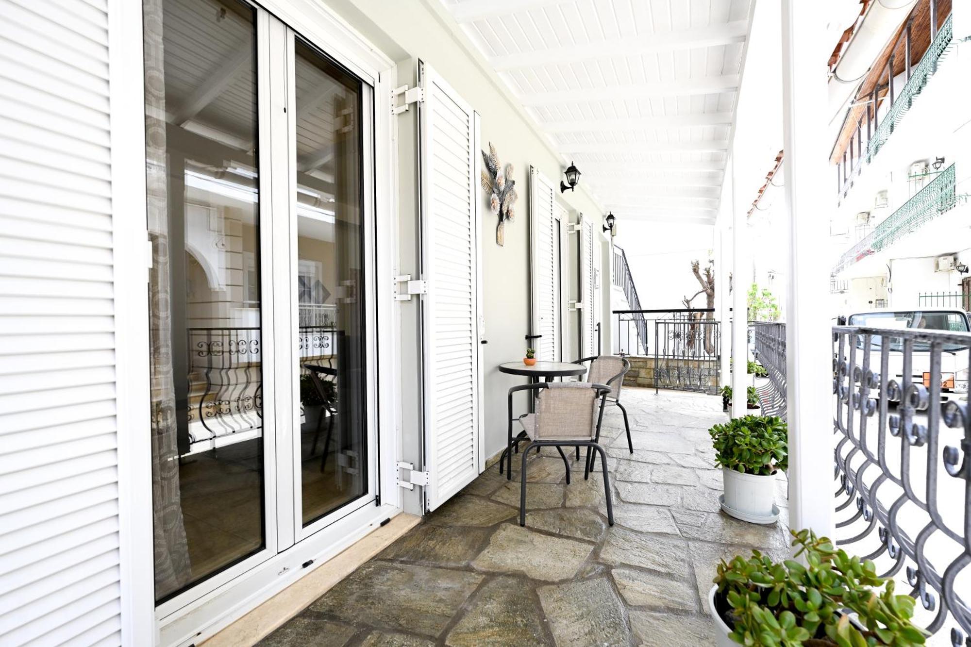 Dafni'S House Villa Skiathos Town Exterior photo