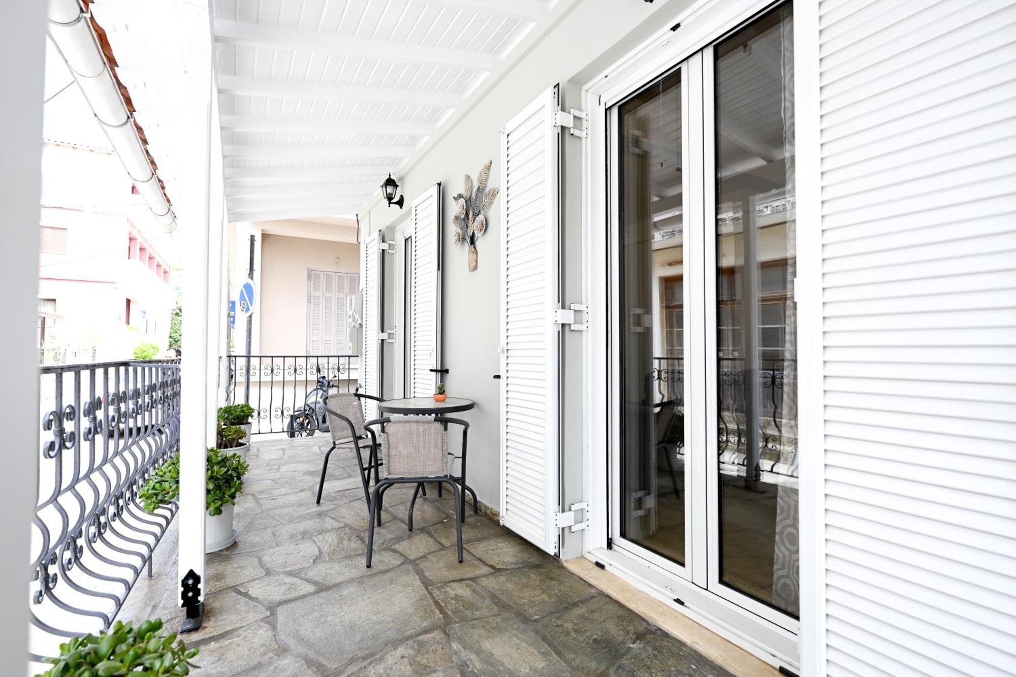 Dafni'S House Villa Skiathos Town Exterior photo