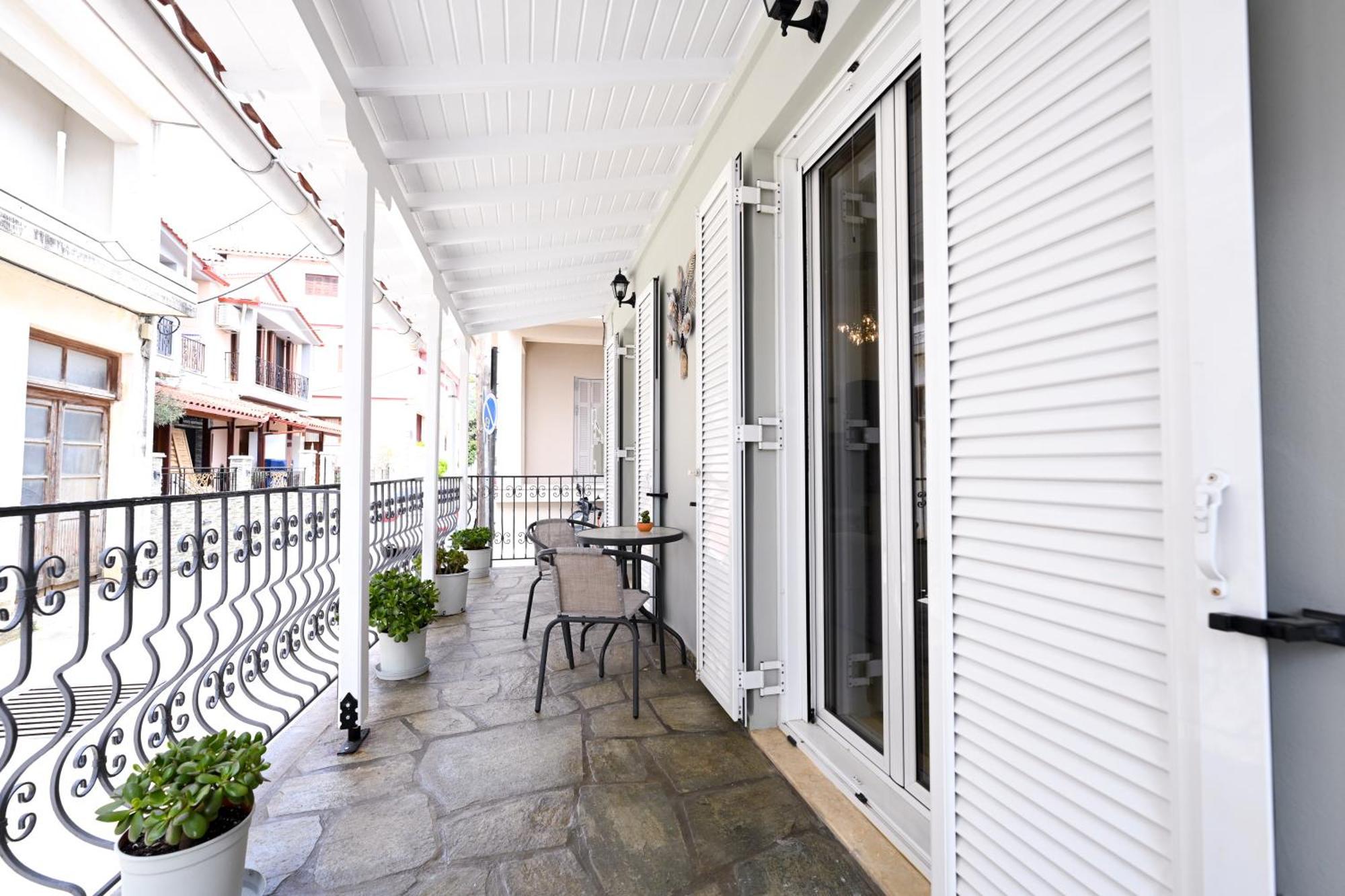 Dafni'S House Villa Skiathos Town Exterior photo